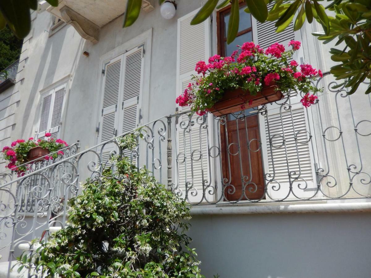 Le Agavi Del Golfo Apartment *